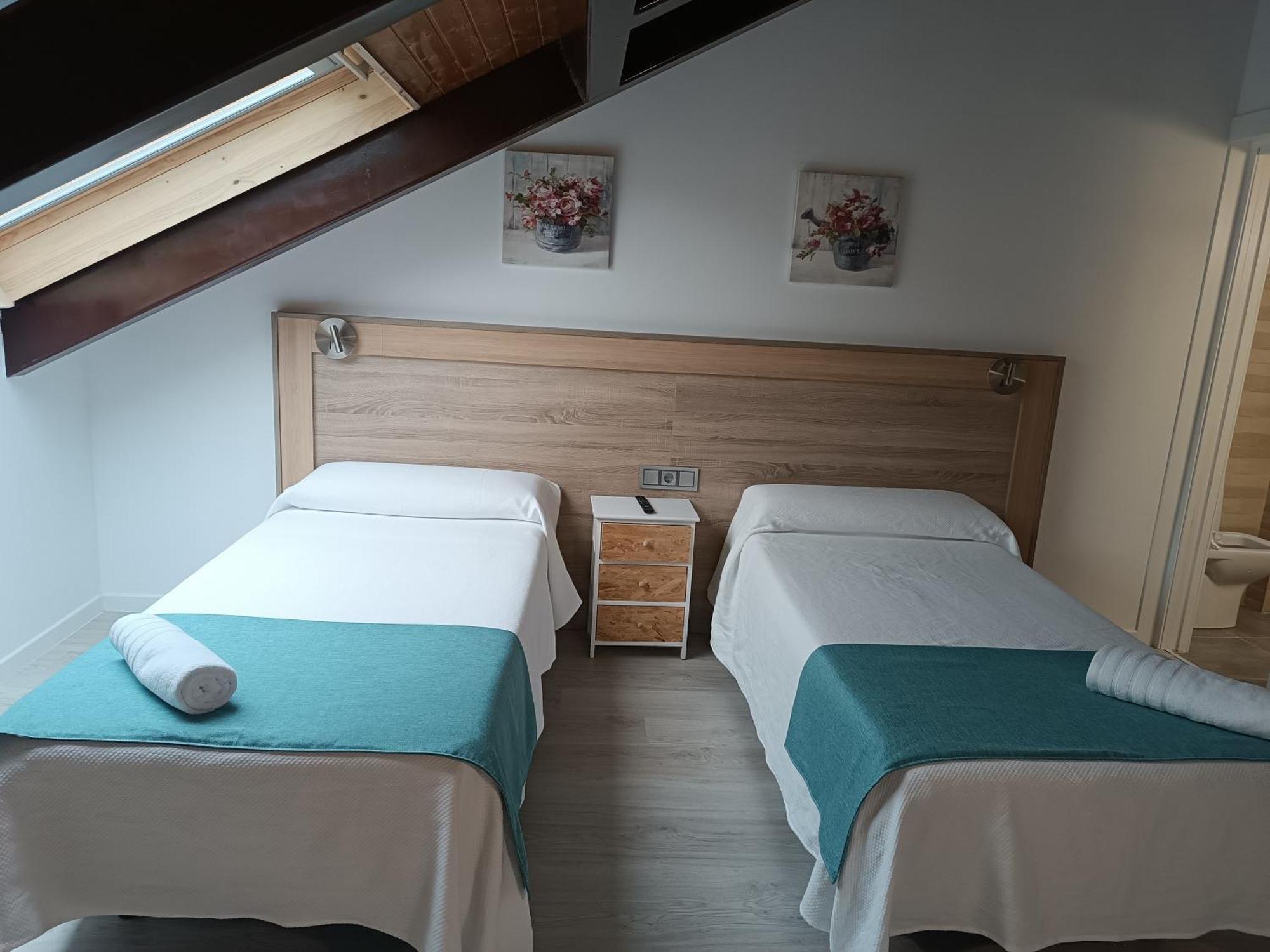 Apartamentos Turisticos Avila Puerta De Los Leales 1-2 Ávila Exterior foto